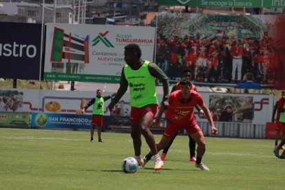 Este viernes 29 de septiembre, el primer plantel del Ponchito cumplió su último entrenamiento previo al duelo ante Cumbayá.