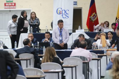 Semivacío lucio el sitio que fue elegido como sede de la prueba escrita del concurso de contralor.