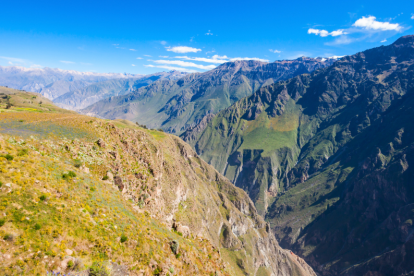 Imagen referencial de un cañón, similar a La Chorrera, aquel en que desapareció la turista.