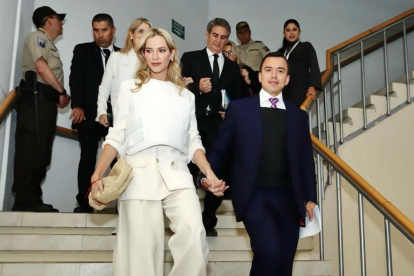 Lavinia y Daniel esperan su segundo hijo, en plena campaña presidencial.