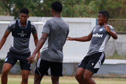 Los eléctricos se preparan para enfrentar a Cumbayá.