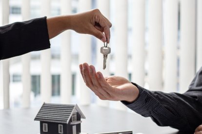 El estudio demostró no solo que vivir en un alquiler privado se asocia con un envejecimiento biológico más rápido.