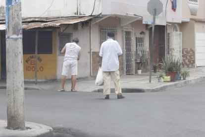 En Las Malvinas, asesinaron a un sujeto en moto.