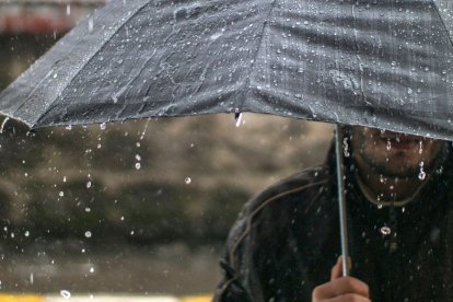 ¿Ropa abrigada o paraguas? conoce cómo se comportará el clima en Quito y Guayaquil