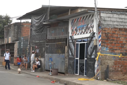 El ataque ocurrió al interior de esta peluquería ubicada en la ciudadela La Ventura.