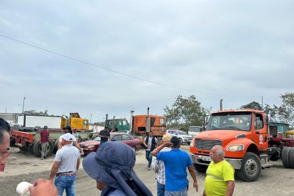Los conductores realizaron un plantón de prostesta.