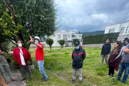 Los moradores agarraron al presunto ladrón con las herramientas robadas.