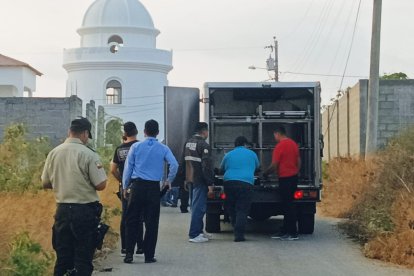 Hasta el cierre de esta nota, el cuerpo seguía sin ser identificado