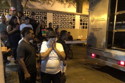 Los restos de Jesús Ríos fueron llevados a la morgue de Babahoyo.