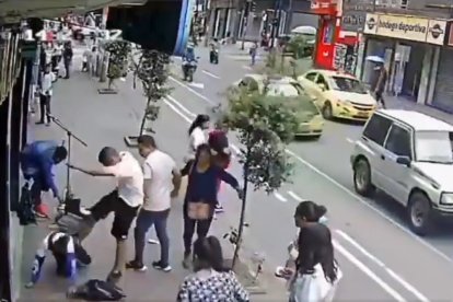 Una golpiza recibió quien habría 'pinchado' a mujeres, en el centro de la tierra tsáchila.