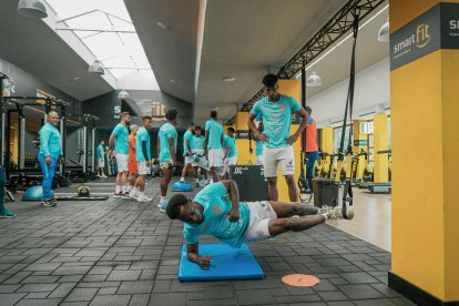 Tricolores realizan trabajos para enfrentar a Colombia.