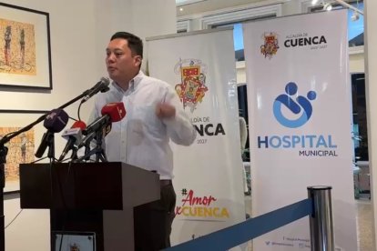 El alcalde de Cuenca denuncia a auditora externa del IESS por supuestamente soliciar unos pagos.