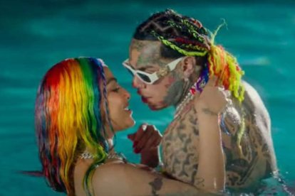 Yailín junto a su novio Tekashi69.