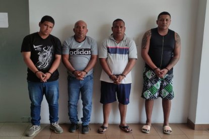 Todos los detenidos registran antecedentes penales, según información policial.