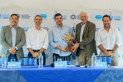 Gente de deportes: Carlos Morán, Raúl Chávez, Aquiles Álvarez, Andrés Gómez y Adrián Morejon en la presentación del Challenger.