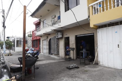 El local asaltado, en la 30 y Letamendi.