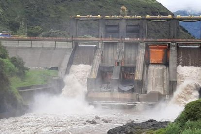 Hay problemas en hidroeléctricas de Ecuador por falta de lluvias.