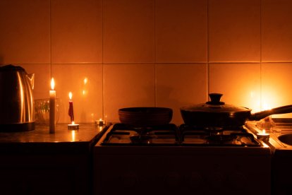 Referencial. Los cortes de luz se darán debido al estiaje actual en Ecuador.