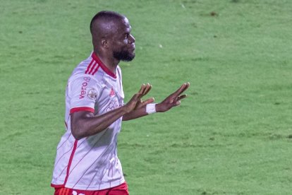 Enner Valencia marcó en el triunfo que el Inter de Porto Alegre alcanzó ante Vasco Da Gama.