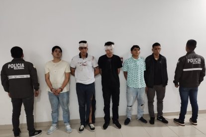 Los detenidos recibieron atención médica y luego fueron llevados hacia una unidad judicial.