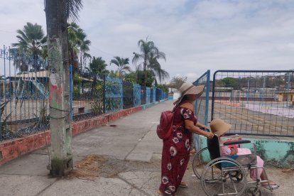 En el sitio del crimen que ocurrió en la Primavera 2, horas después, aún había una gorra que utilizó la víctima.