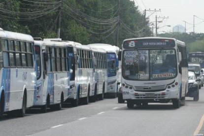 Buses cobrarán 40 centavos el pasaje.
