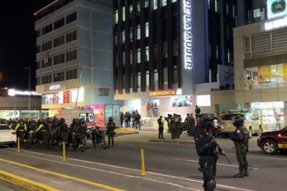 La agrupación a la que pertenecería esta mujer presuntamente participó el crimen de Fernando VIllavicencio.