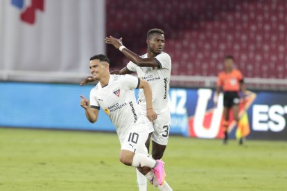 Los albos buscan sumar una victoria en casa para seguir en la pelea por el liderato.