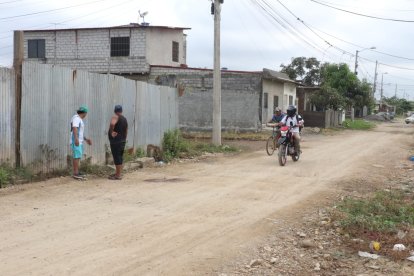 En esta zona del cantón Durán balearon a unos moticiclistas.