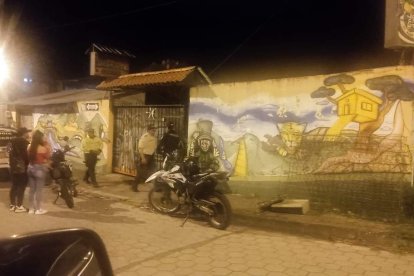El crimen ocurrió en una vivienda compartida, en Baños, Tungurahua.