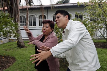 Margarita dice que Kike es un buen muchacho y lograron un buen trabajo musical y de promoción.