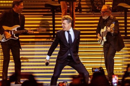 Luis Miguel tendría complicaciones en el nervio ciático.