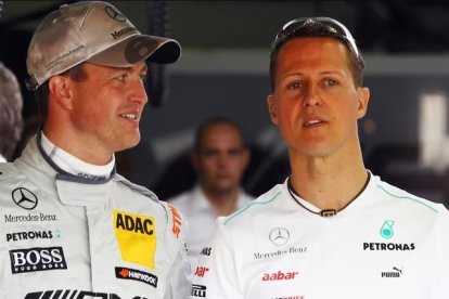 Ralf Schumacher junto a su hermano Michael, antes de que sufriera un accidente que lo dejó con lesiones cerebrales severas.