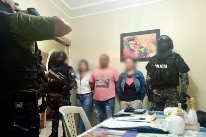 Las detenciones se realizaron la madrugada del jueves durante allanamientos ejecutados en Guayas y Pichincha.