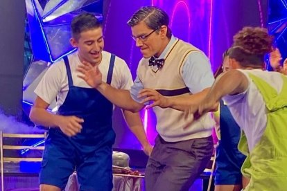 Isaac Delgado, en el programa de baile, sacó los ‘pasos prohibidos’.