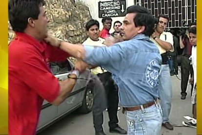 El fallecido periodista Rómulo Barcos tuvo una pelea, en la década de los 90, con el también fallecido exarquero de Barcelona, Carlos Luis Morales.