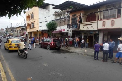 Alrededor de las 07:30 de este martes 14 de noviembre sorprendieron a balazos a otro trabajador de la Prefectura.