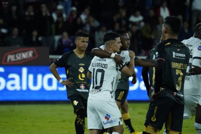 El partido entre Liga de Quito y Libertad, del 2 de junio, es uno de los juegos señalados.