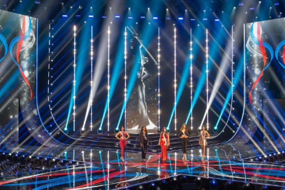 Este sábado 18 de noviembre, Telemundo y la renombrada Organización Miss Universe se unirán para transmitir en vivo desde el majestuoso Gimnasio Nacional José Adolfo Pineda