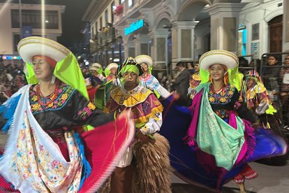 La ciudad disfrutó de desfiles y comparsas.