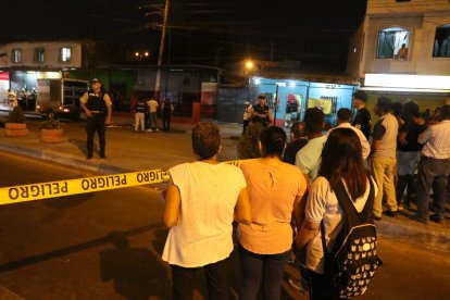 Un hombre fue asesinado en la av. Alberto Spencer, entre la Floresta 1 y la Granada, al sur de Guayaquil.