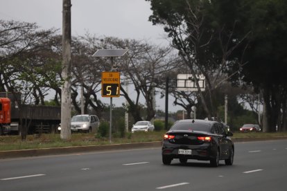 Ya los autos no podrán 'volar' en la vía a la costa, máximo es a 70 km/h.