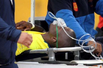 Enner Valencia salió golpeado y utilizó una ambulancia para que no sea detenido por la Policía en el estadio Atahualpa.