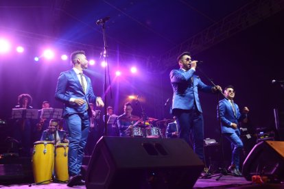 Las Fiestas de Quito se viven con baile y rumba.