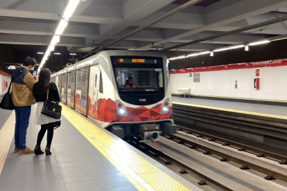 El Metro de Quito empezó a funcionar.