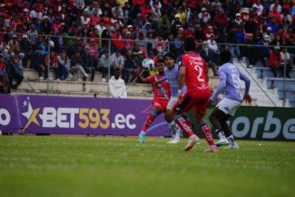 El Nacional venció a IDV.