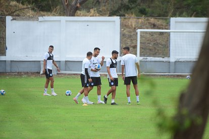 ENTRENAMIENTO EMELEC 7-11-23_GERARDO MENOSCAL