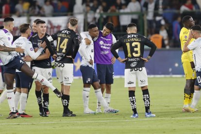Los albos se impusieron a los rayados en los dos partidos que disputaron esta temporada.