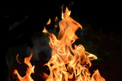 Referencial. En Tosagua le prendieron fuego a unos delincuentes.