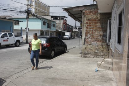 El suceso se produjo fuera de una vivienda, ubicada en la cooperativa 5 de Diciembre. Las víctimas vivían cerca.